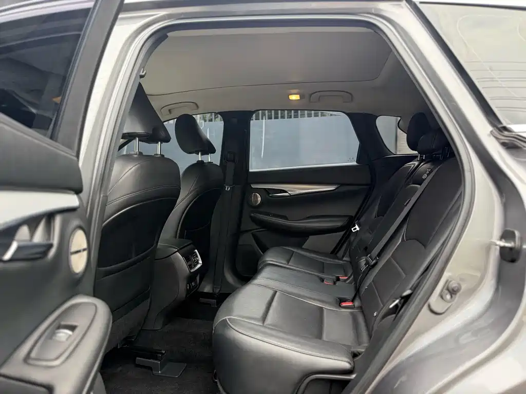 Infiniti QX50 — миниатюра 6