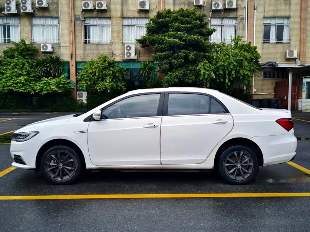 BYD Qin NEV
