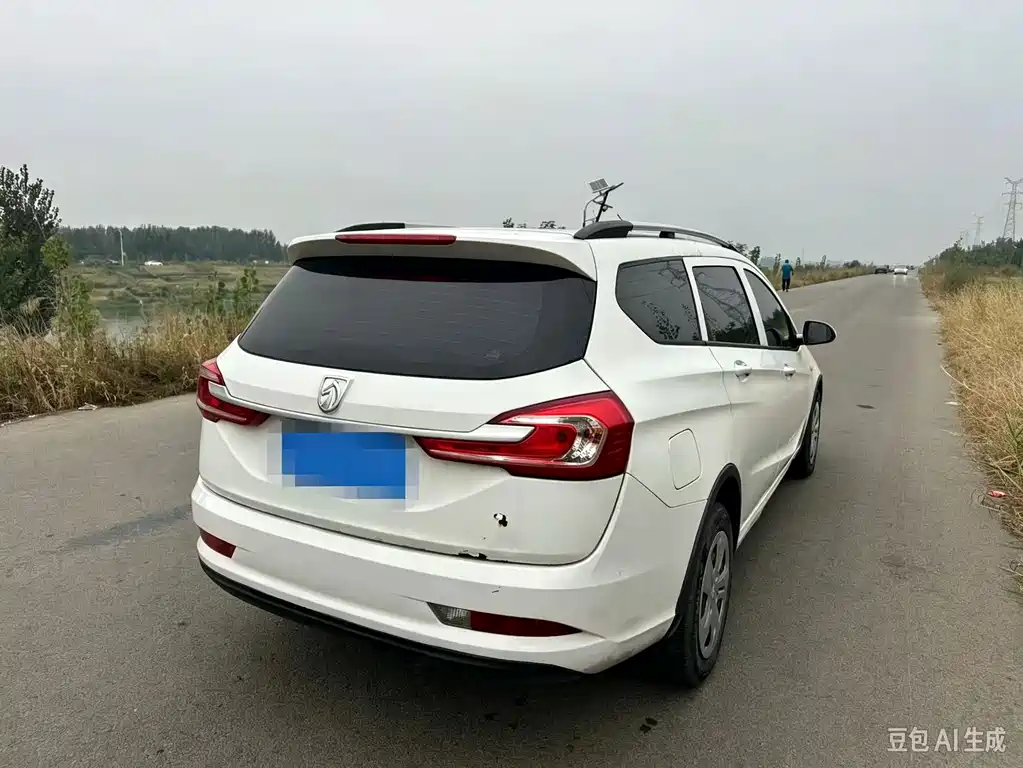 Baojun 310W — миниатюра 8