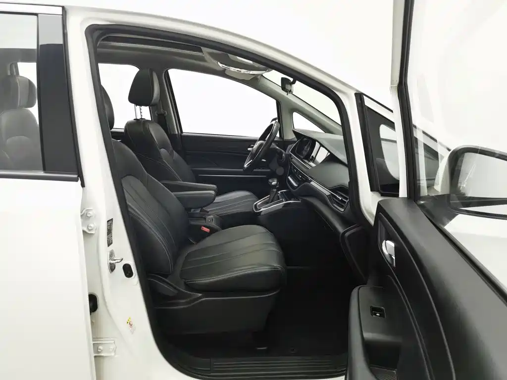 GAC Motor Trumpchi M6 — миниатюра 23