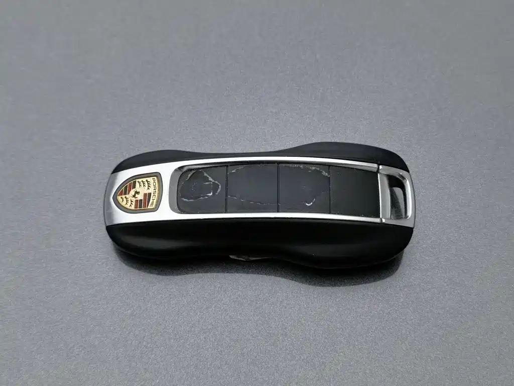 Porsche Cayenne Hybrid — миниатюра 19