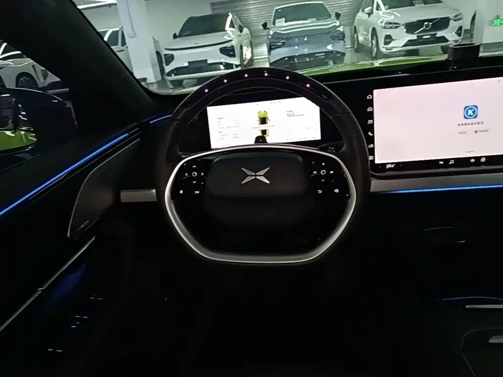 XPeng P7 — миниатюра 11