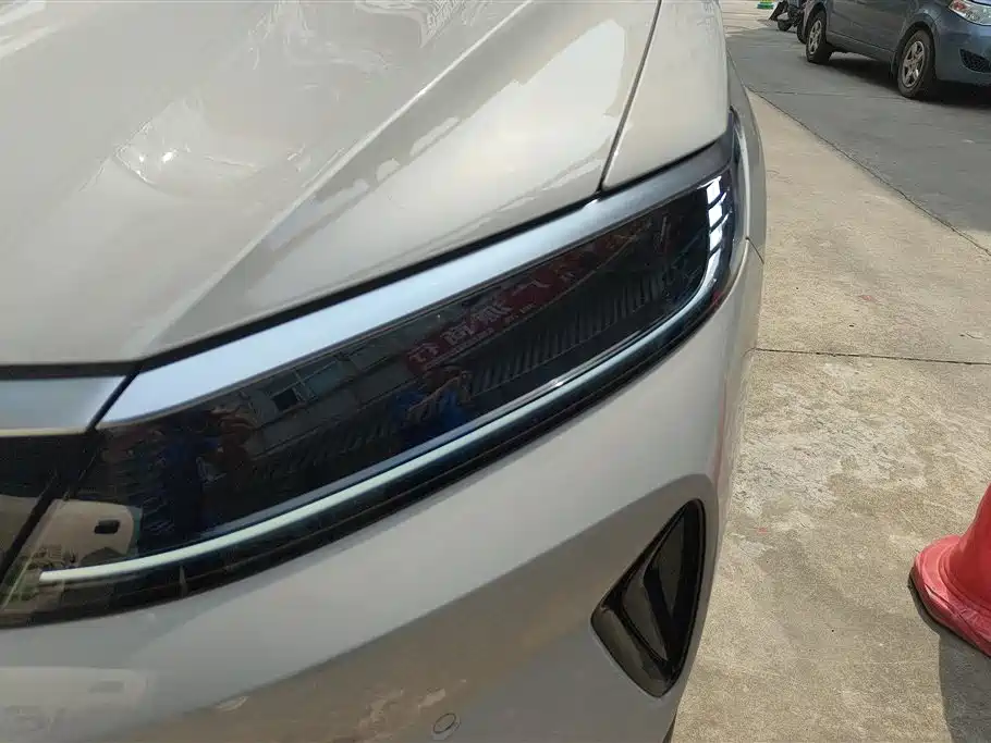BYD 05 DM-i 2025 DM-i Smart Drive 115KM