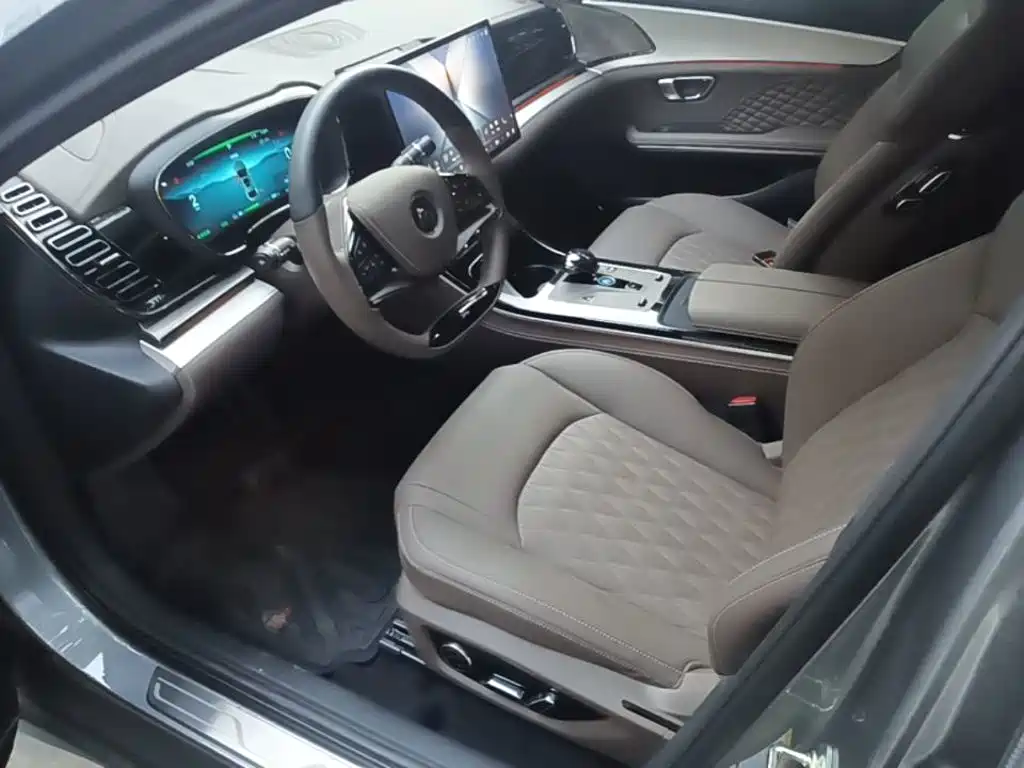 BYD Han — миниатюра 16