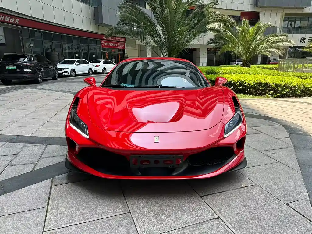 Ferrari F8 Tributo 3.9T V8, фото 2