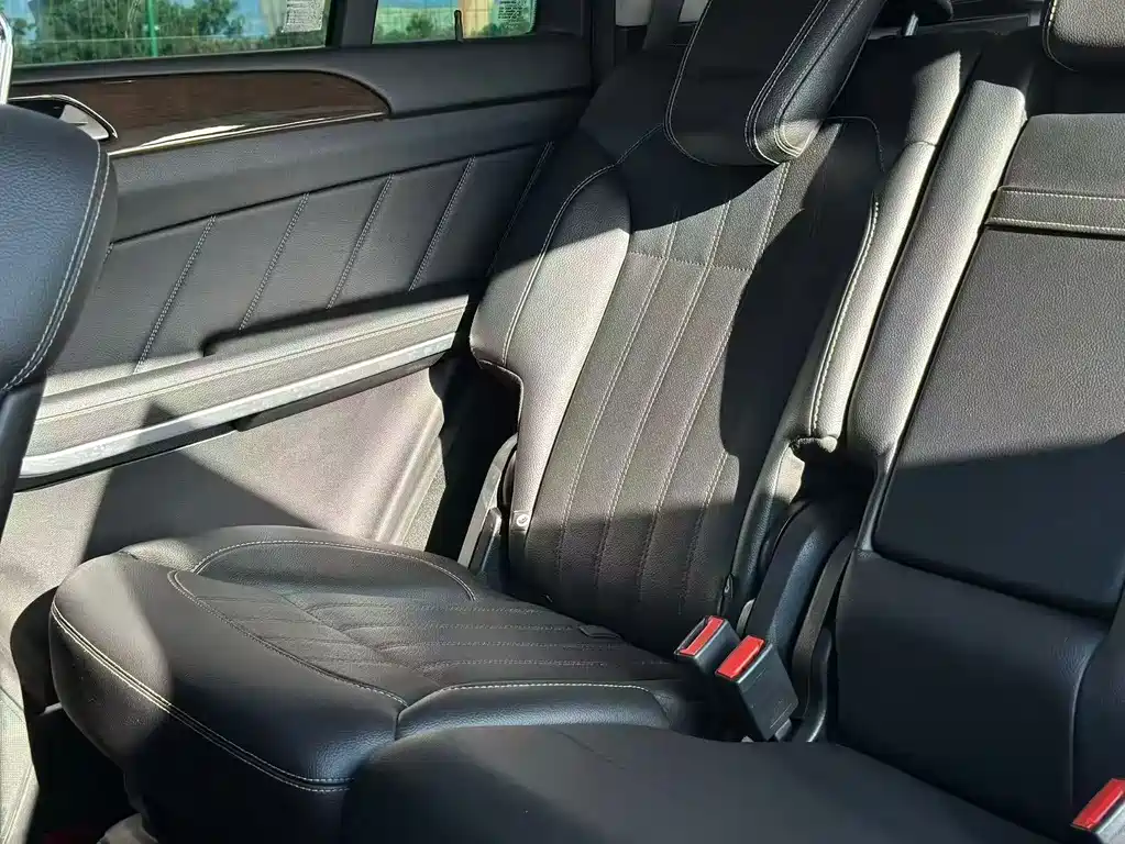 Mercedes-Benz GL-Class — миниатюра 24