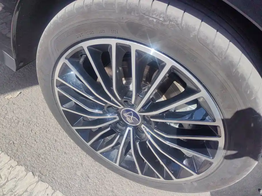 BYD Han — миниатюра 6