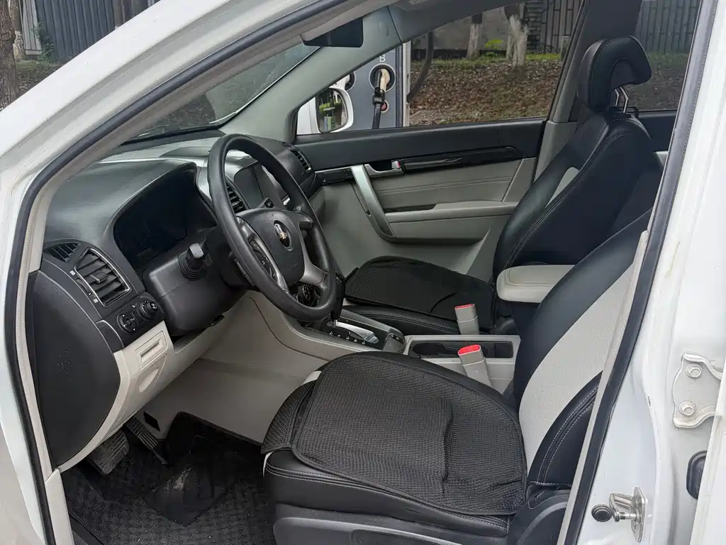 Chevrolet Captiva — миниатюра 12