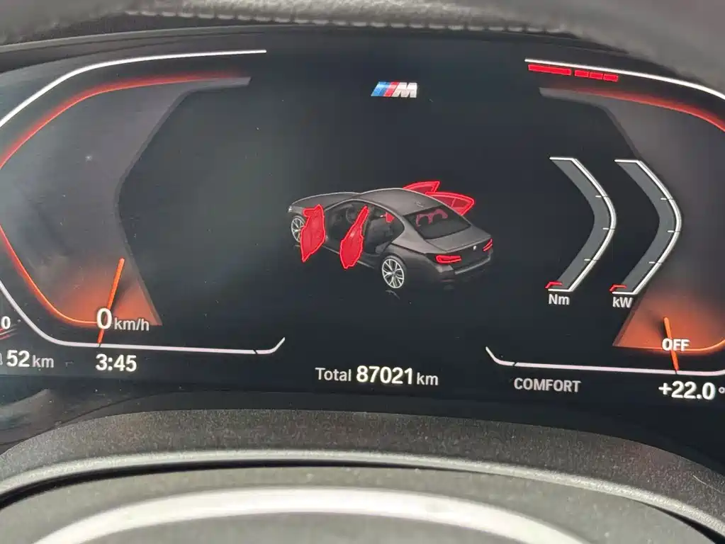 BMW 5 Series — миниатюра 13