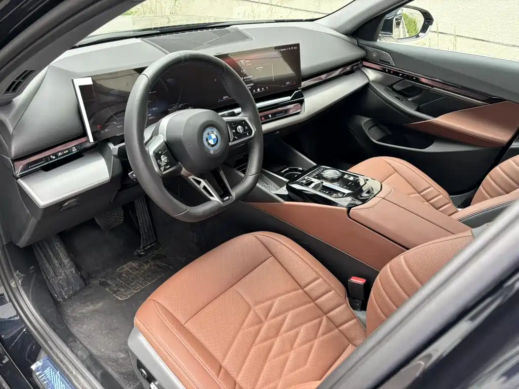 BMW i5 2025 eDrive 40L M Sport