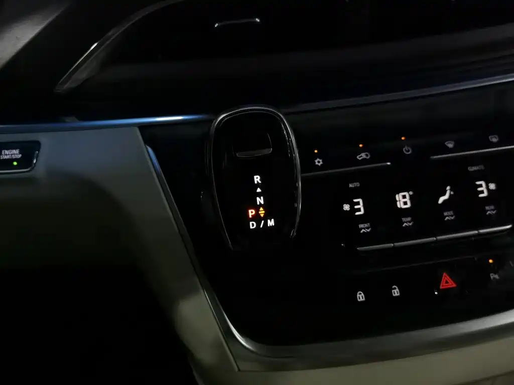 Buick GL8 — миниатюра 13
