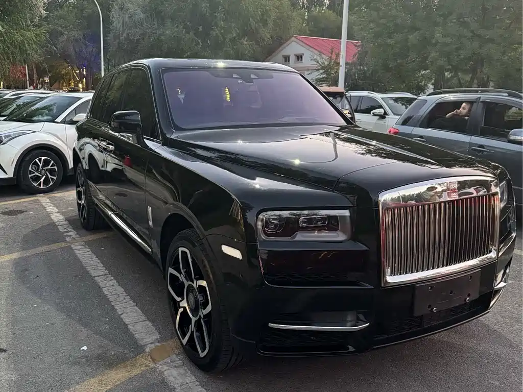 Rolls-Royce Cullinan — миниатюра 2
