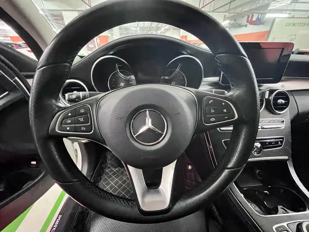 Mercedes-Benz C-Class — миниатюра 5