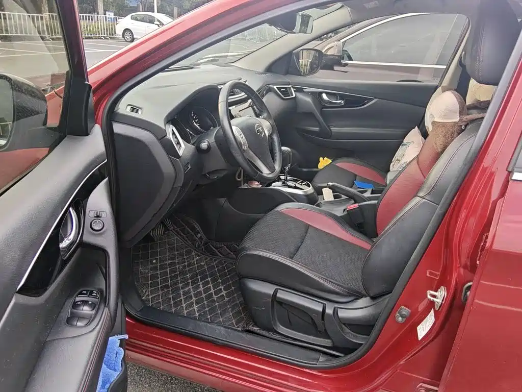 Nissan Qashqai — миниатюра 13