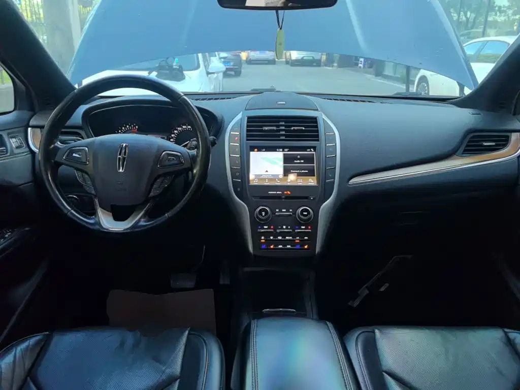 Lincoln MKC — миниатюра 10