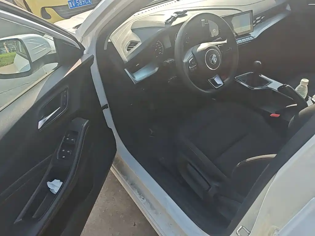 MG MG5 — миниатюра 16