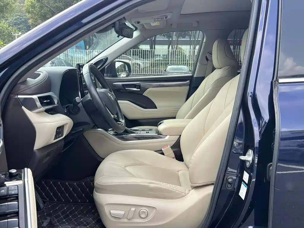 Toyota Highlander — миниатюра 5