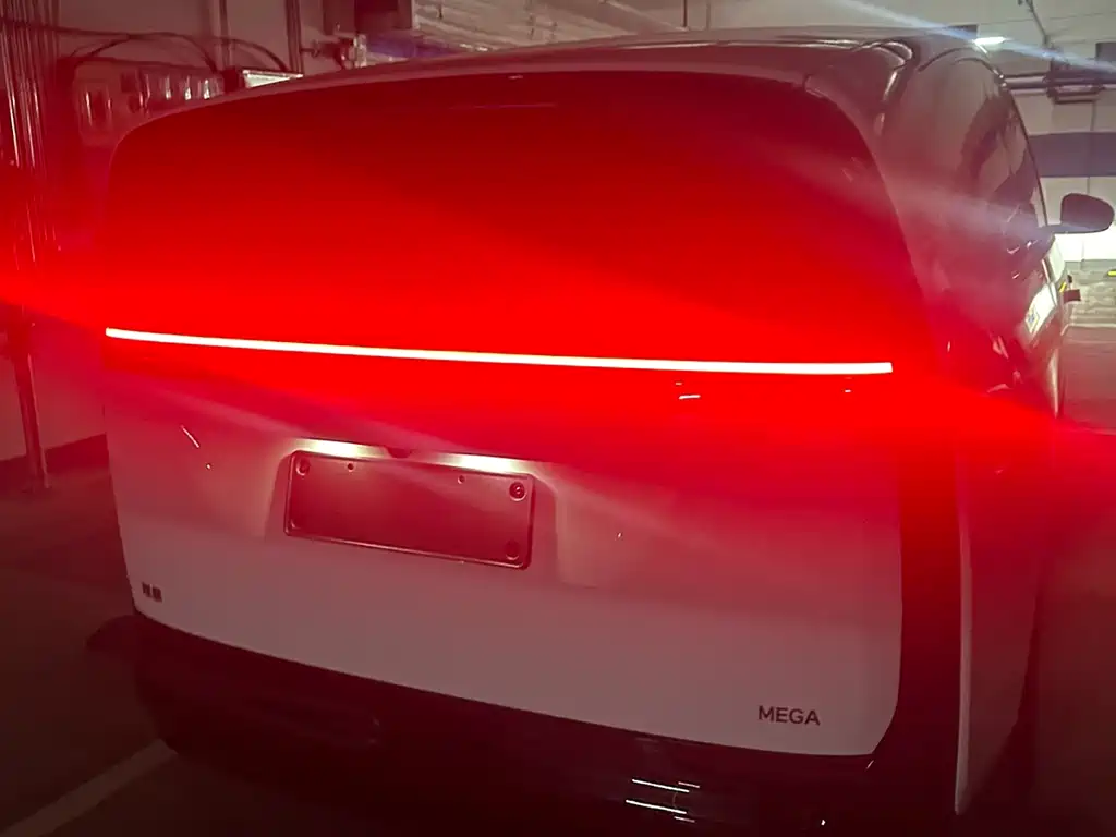 Li Auto Li MEGA — миниатюра 4