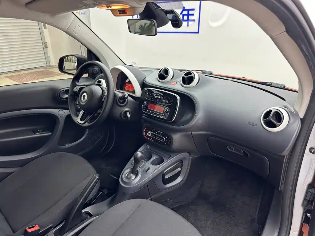 smart Smart Fortwo — миниатюра 22