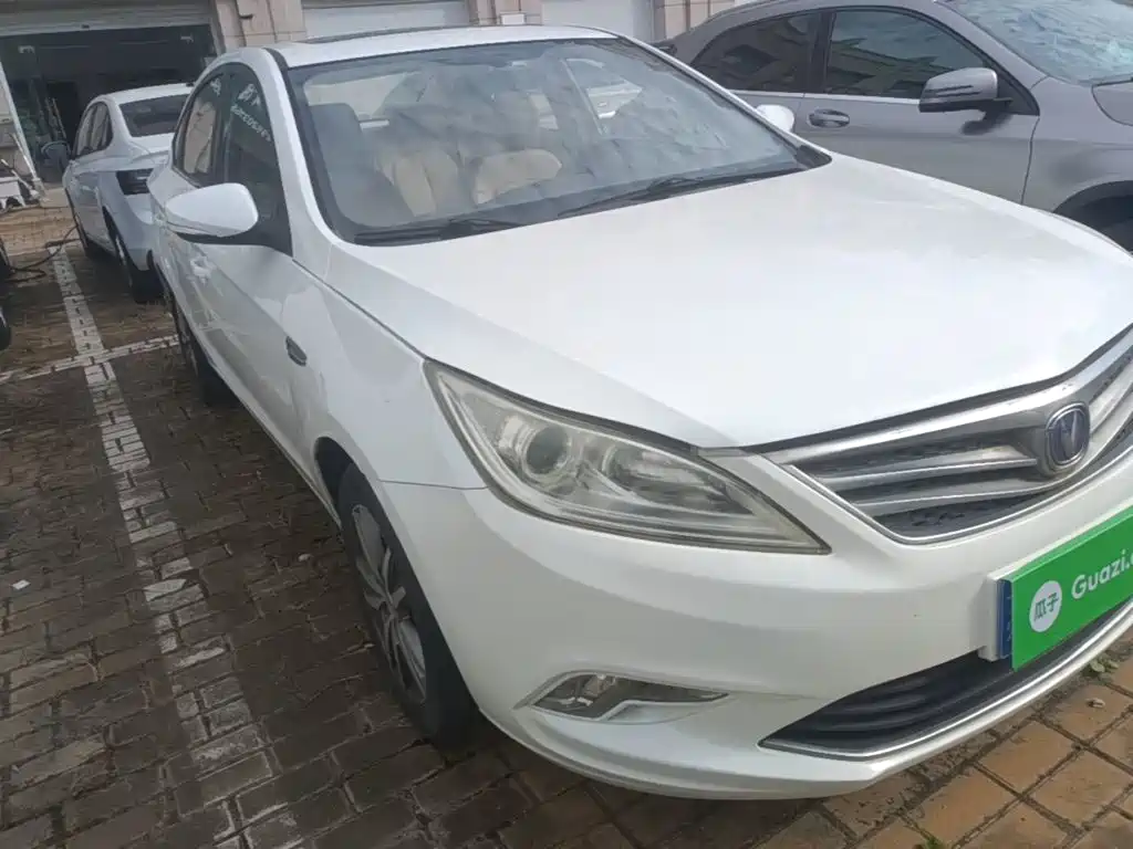 Changan Eado — миниатюра 4