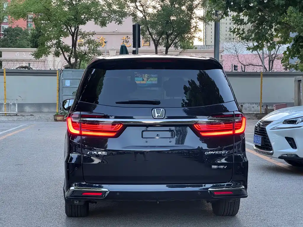 Honda Odyssey — миниатюра 4