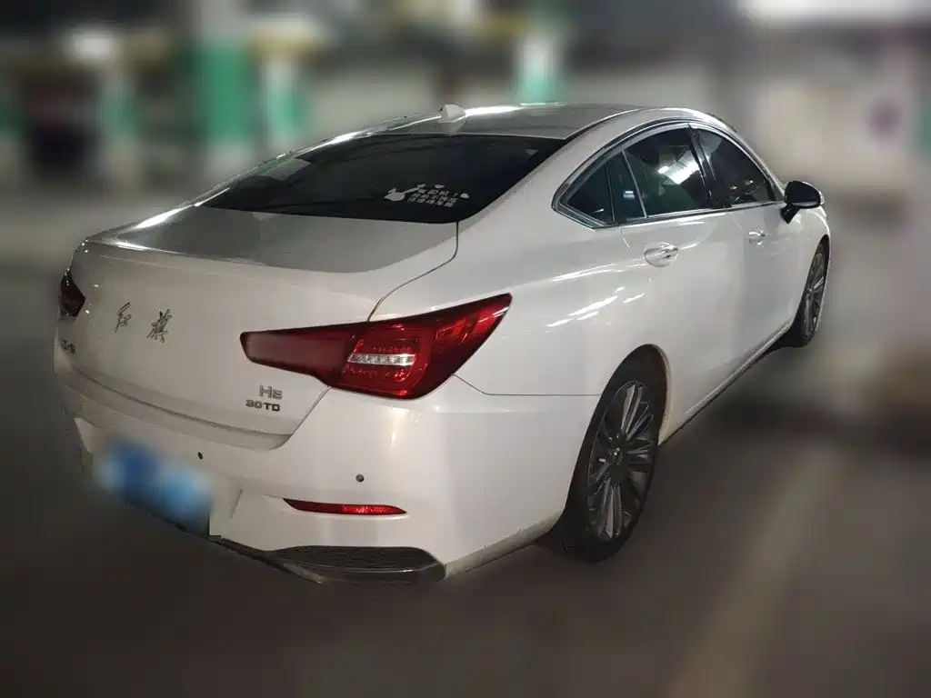 Hongqi Hongqi H5 — миниатюра 5