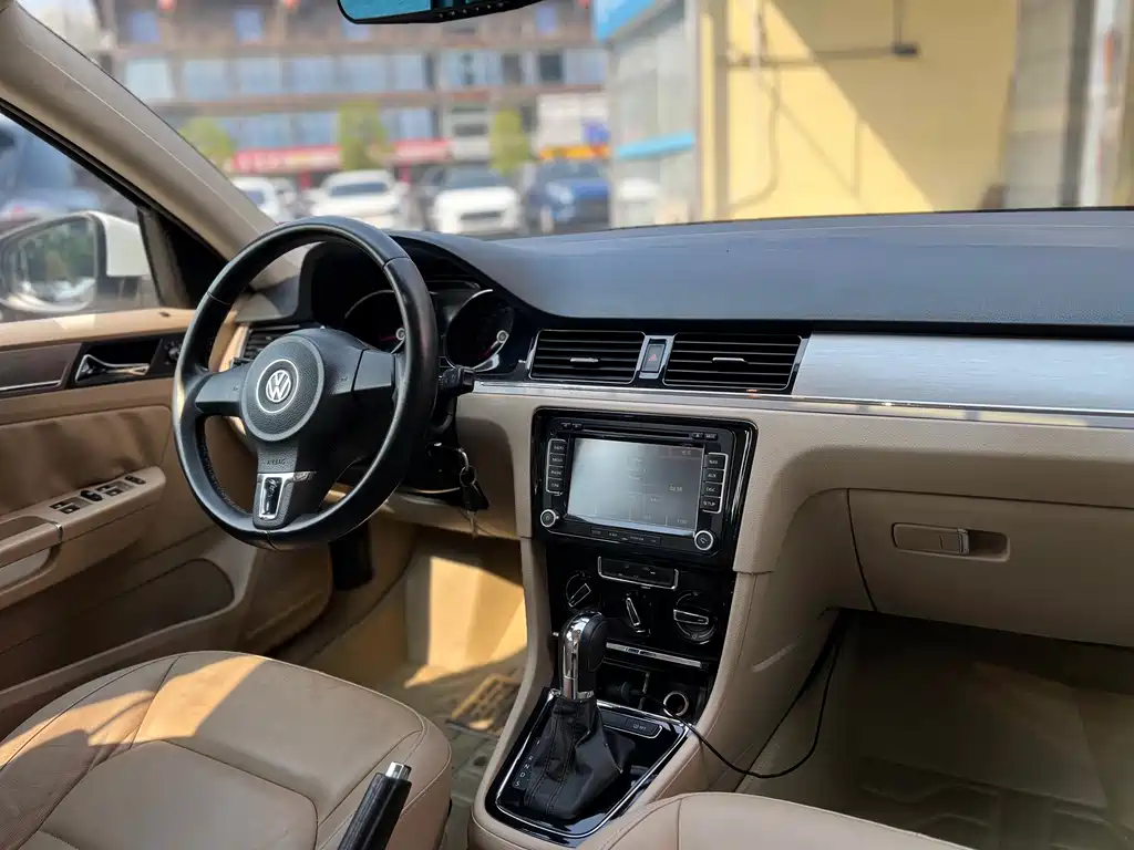 Volkswagen Bora — миниатюра 12
