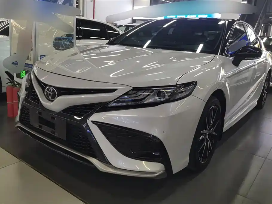 Toyota Camry 2021