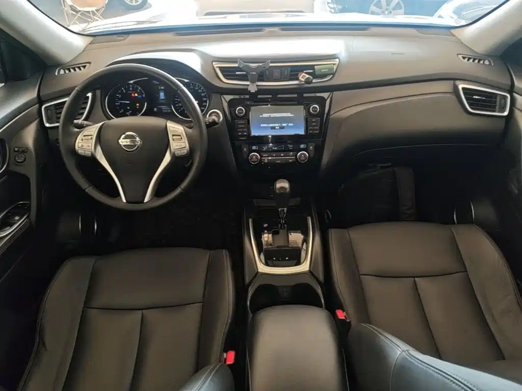 Nissan X-Trail — миниатюра 10