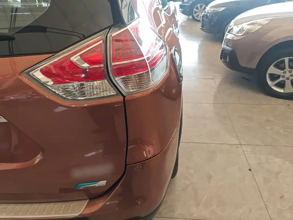 Nissan X-Trail — миниатюра 8