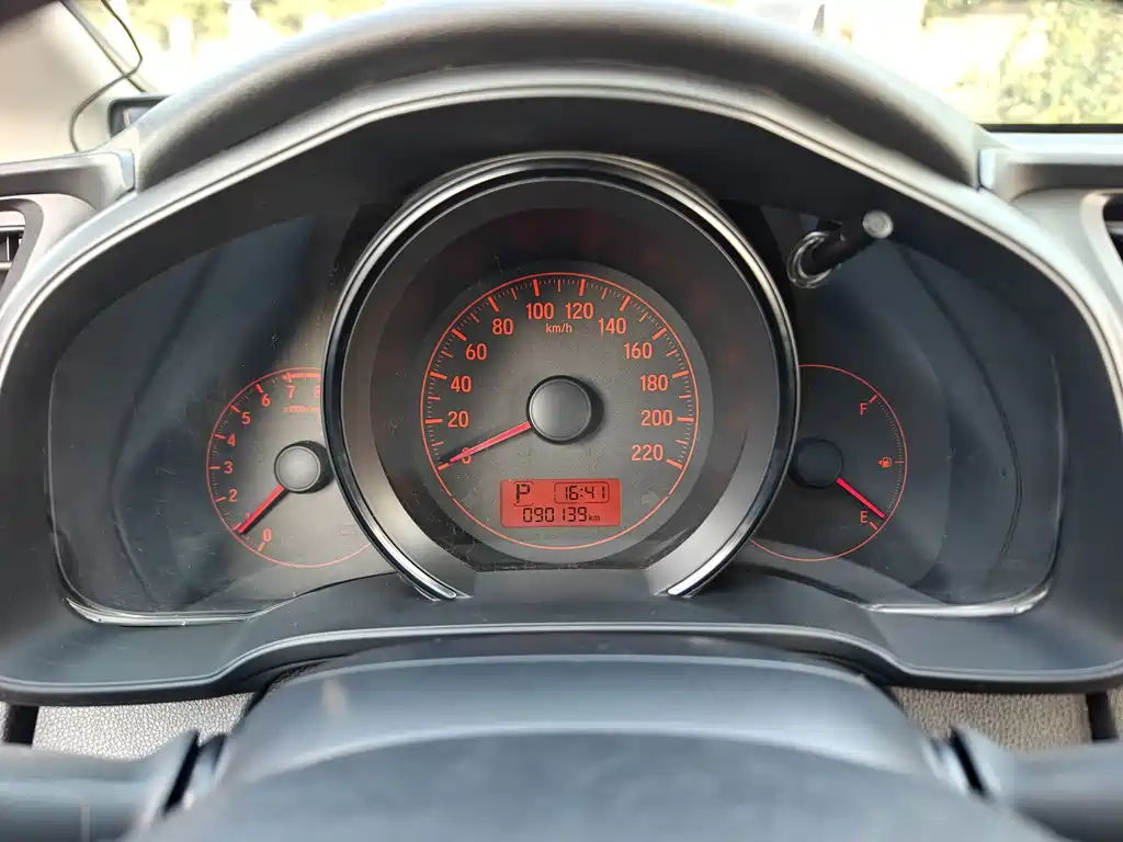 Honda Fit — миниатюра 17