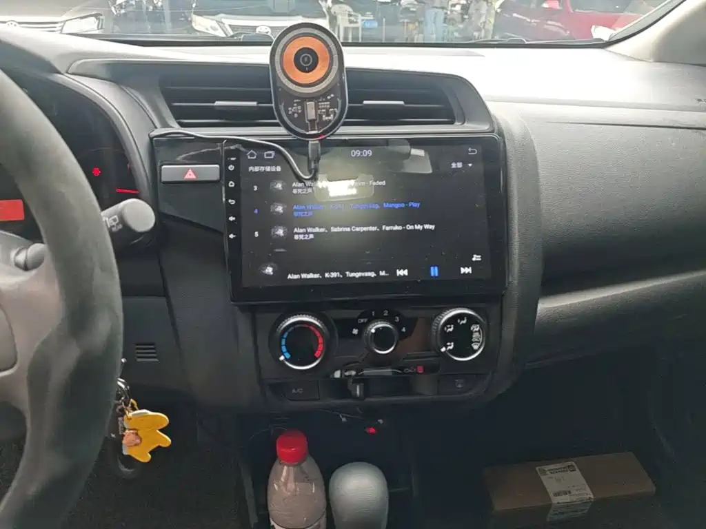 Honda Fit — миниатюра 13