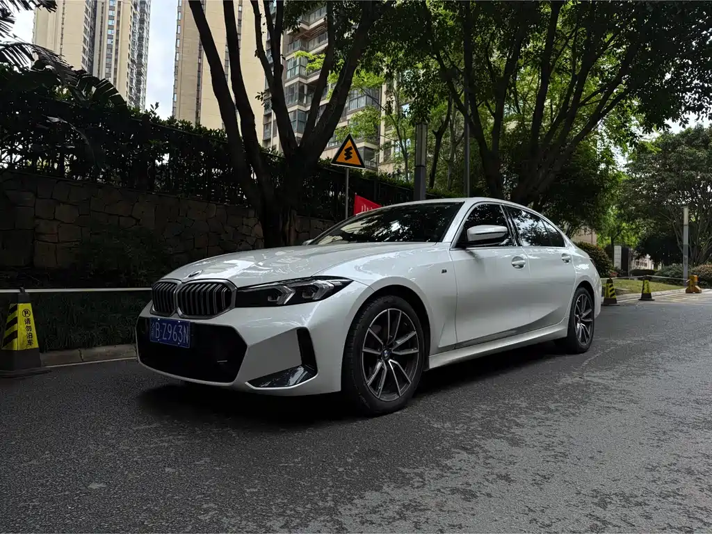 BMW 3 Series 2023