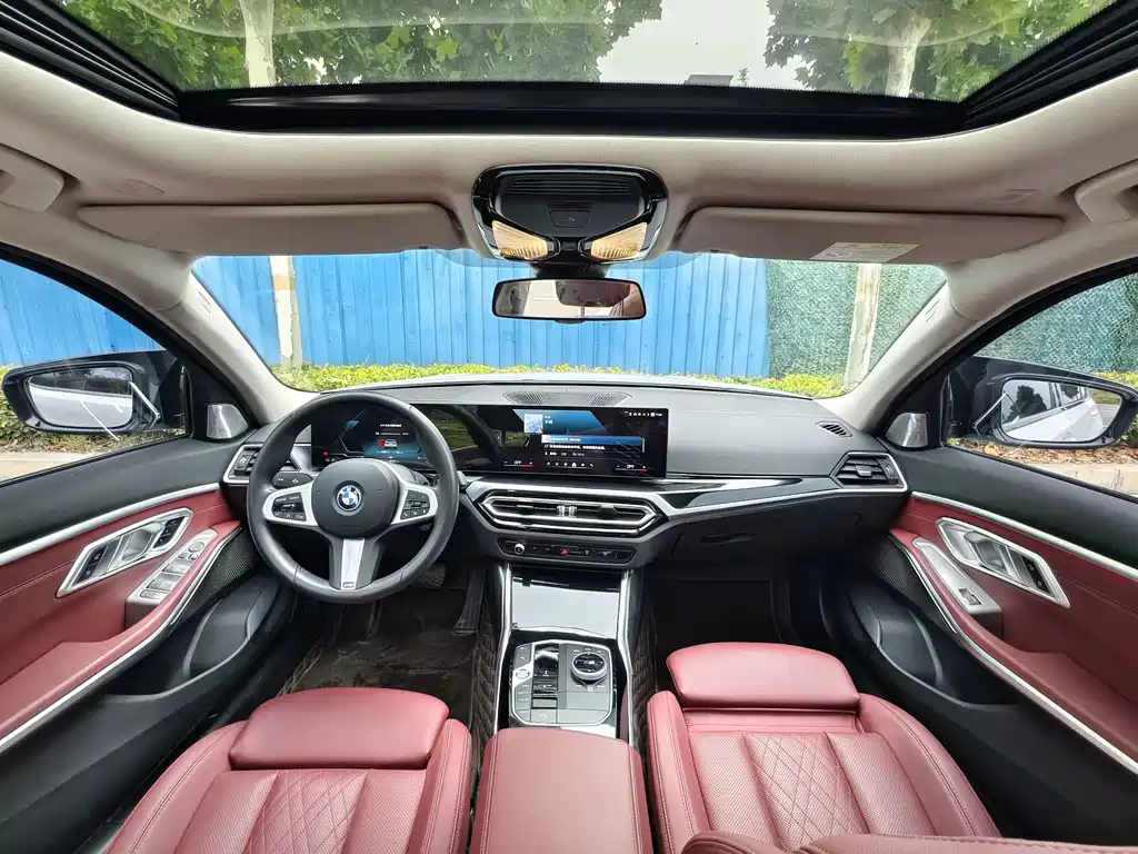 BMW i3 2024 eDrive 35 L