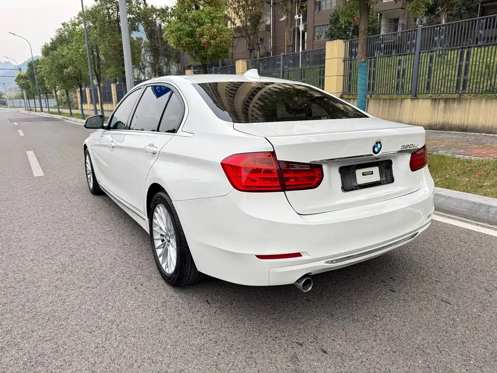 BMW 3 Series — миниатюра 6