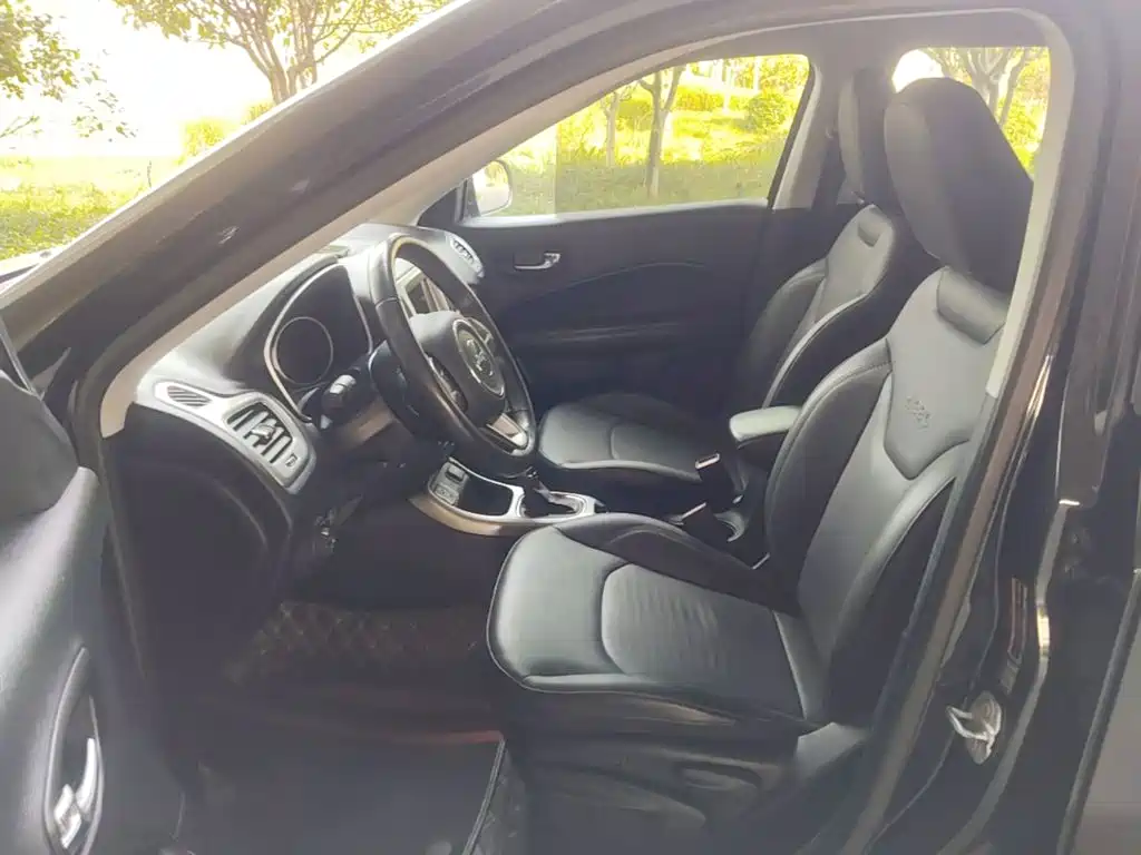 Jeep Compass — миниатюра 15