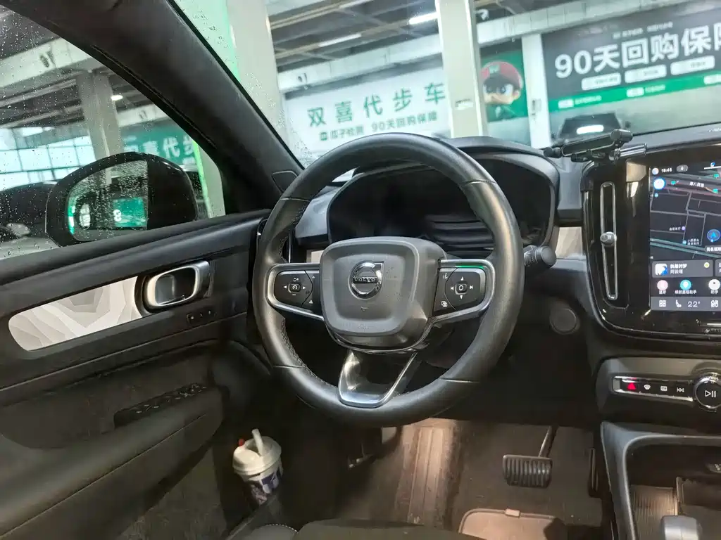Volvo C40 — миниатюра 6