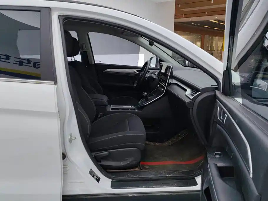 Haval M6 — миниатюра 8