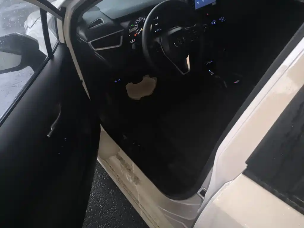 Toyota Corolla — миниатюра 12
