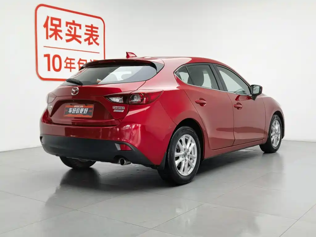 Mazda Mazda3 3 2014 1.5L AT Luxury