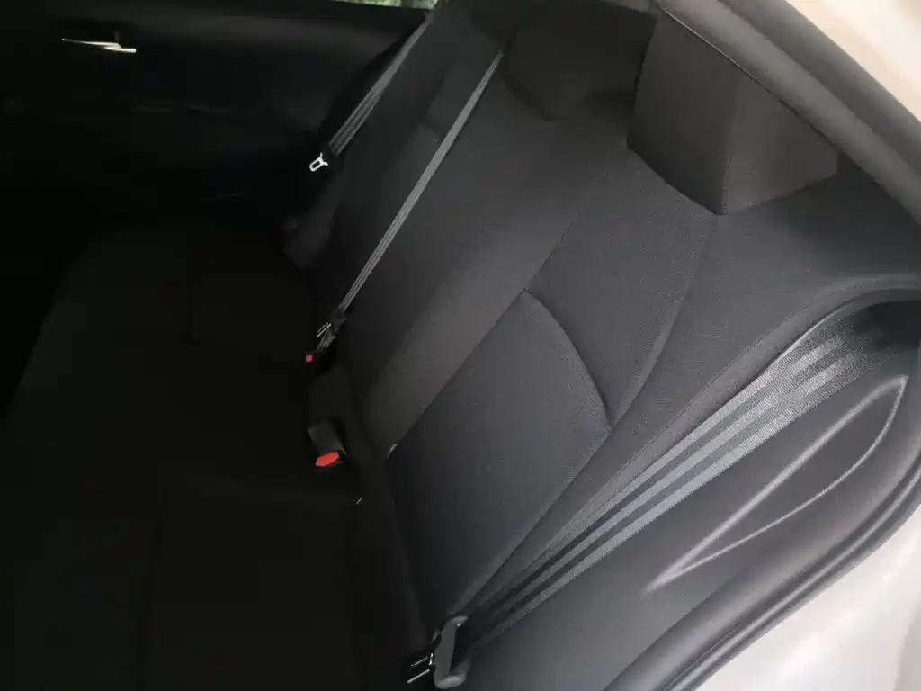 Toyota Corolla — миниатюра 13