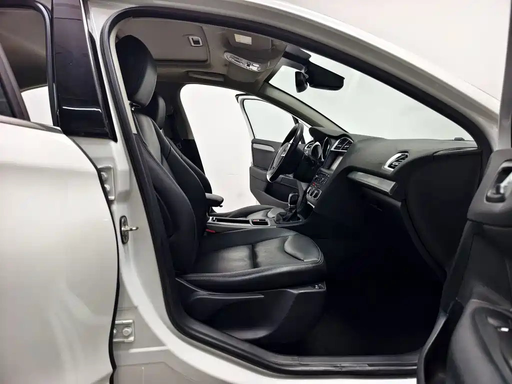 Citroen C4L — миниатюра 14