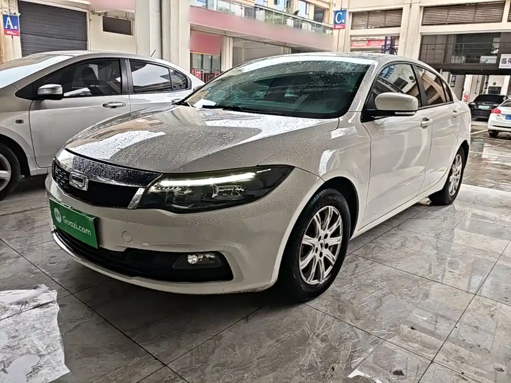 Qoros Qoros 3
