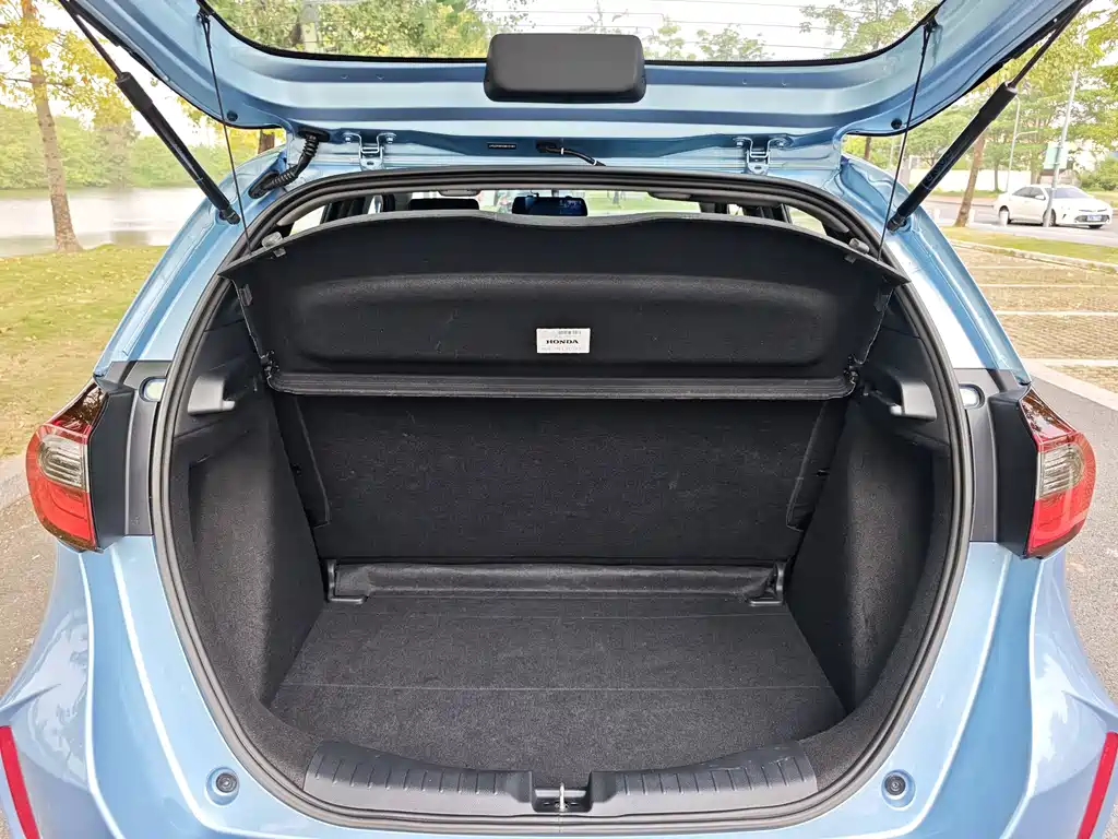 Honda Fit — миниатюра 11