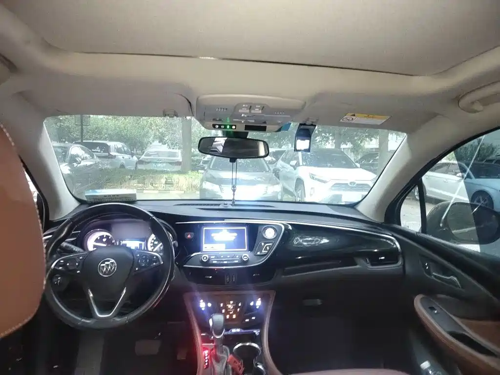 Buick Envision Plus — миниатюра 10