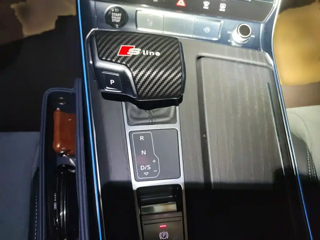Audi A6L 2024 45 TFSI quattro