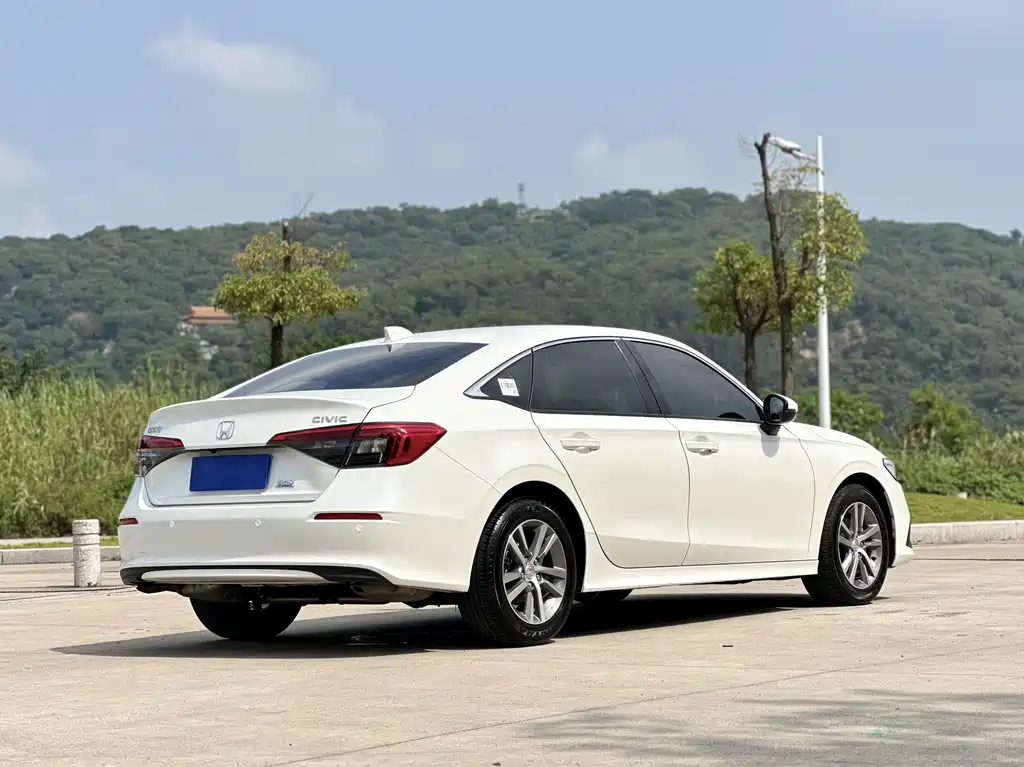 Honda Civic — миниатюра 4