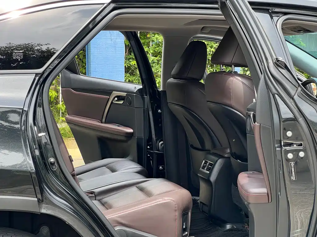 Lexus RX 2020 450hL Elegant 7 мест