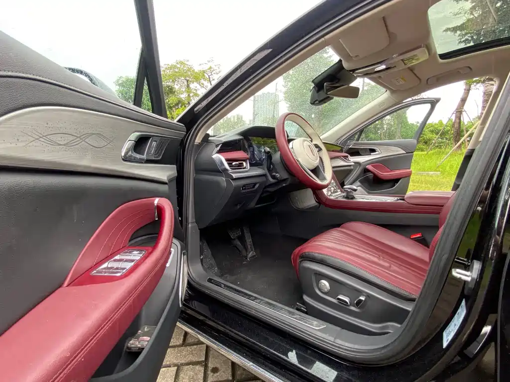 Hongqi Hongqi H5 — миниатюра 4