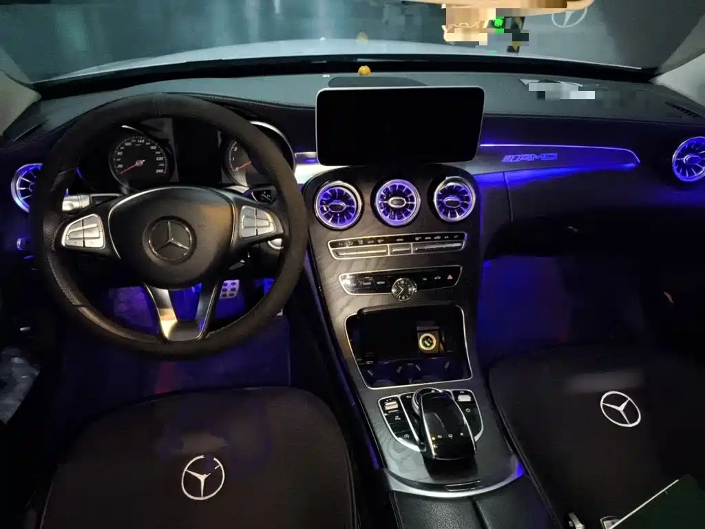 Mercedes-Benz C-Class — миниатюра 13